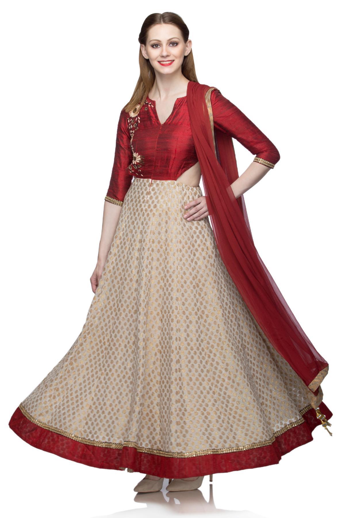 Side cut outlet anarkali