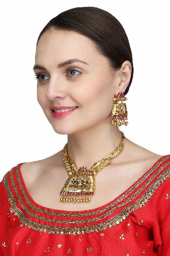 Flower Blooming Earrings - Luxury Jewelry Rental, Rent Jewelry in Dubai,  UAE