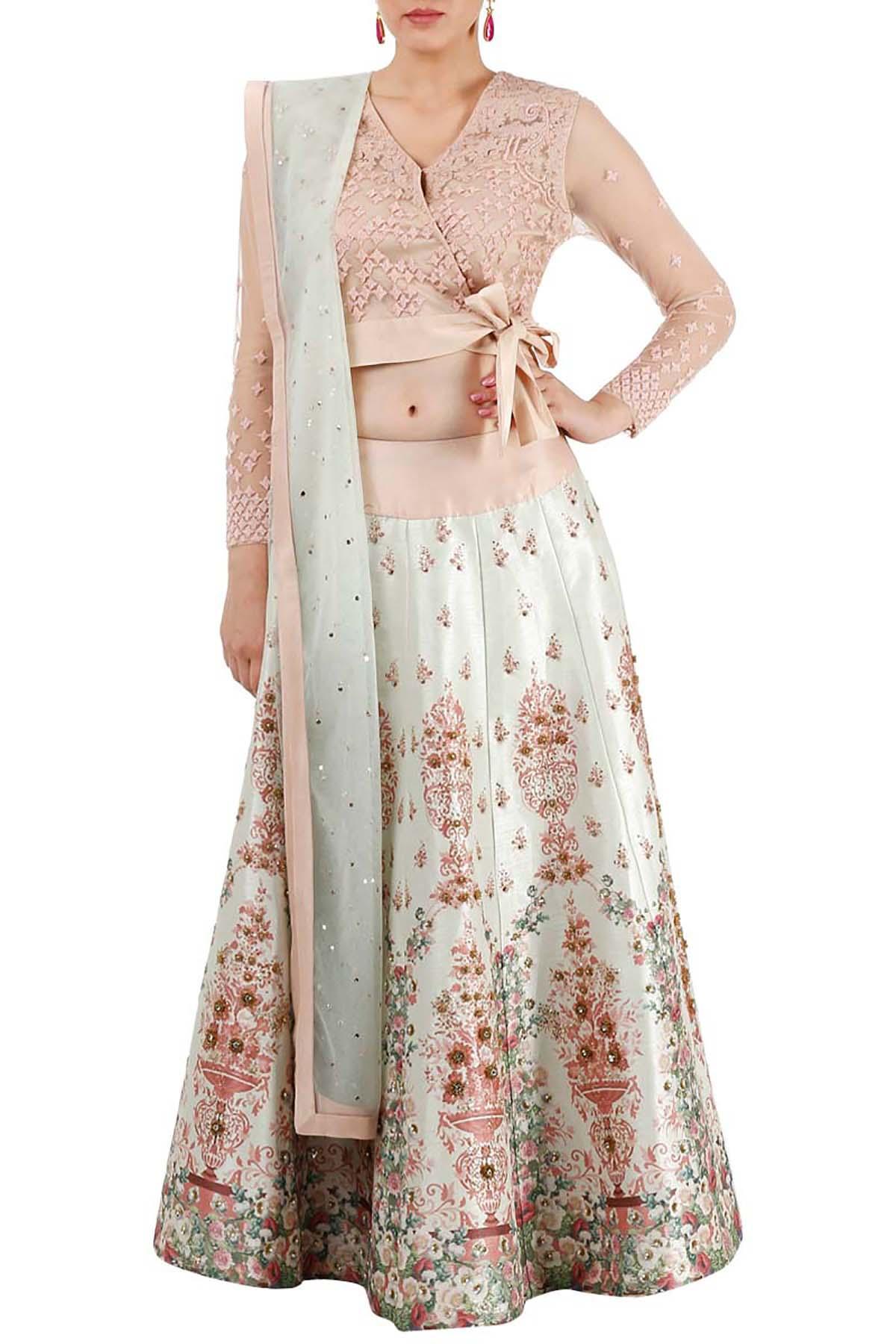 Varun hot sale bahl lehenga