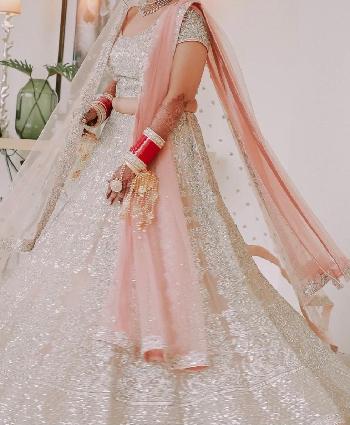 Venuemonk - bridal dresses 2022