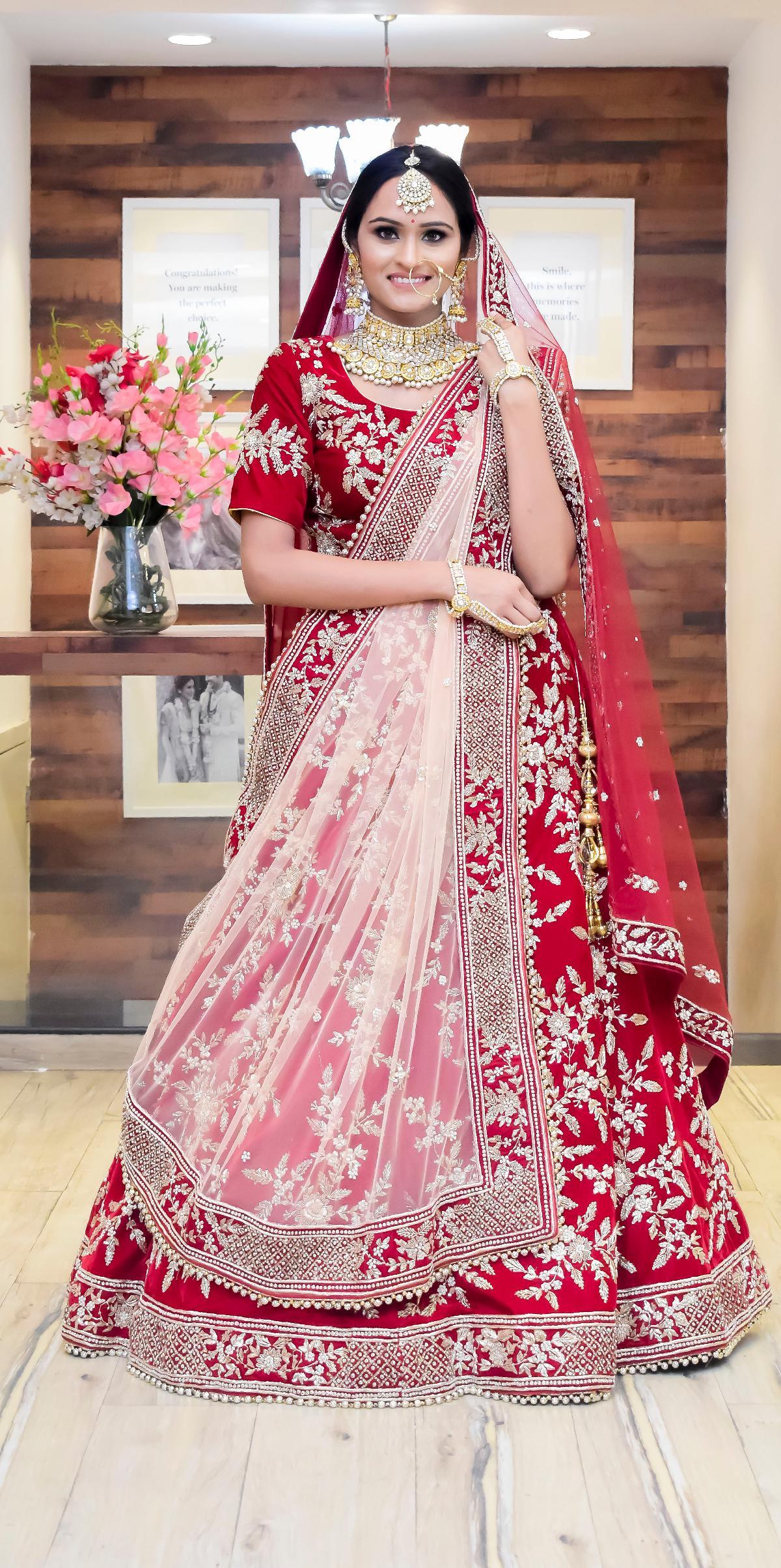 Reshma yashpal Gupta - Bridal lehenga Dresses and Jewellery Available on  Rent Srishti Boutique &Rental Manali ❤❤❤❤❤ . . Contact us for Rental  Dresses 7018361235 *Bridal Lehenga &Jewellery👰 *Pre-wedding Gowns👩‍💼  *Party' wear