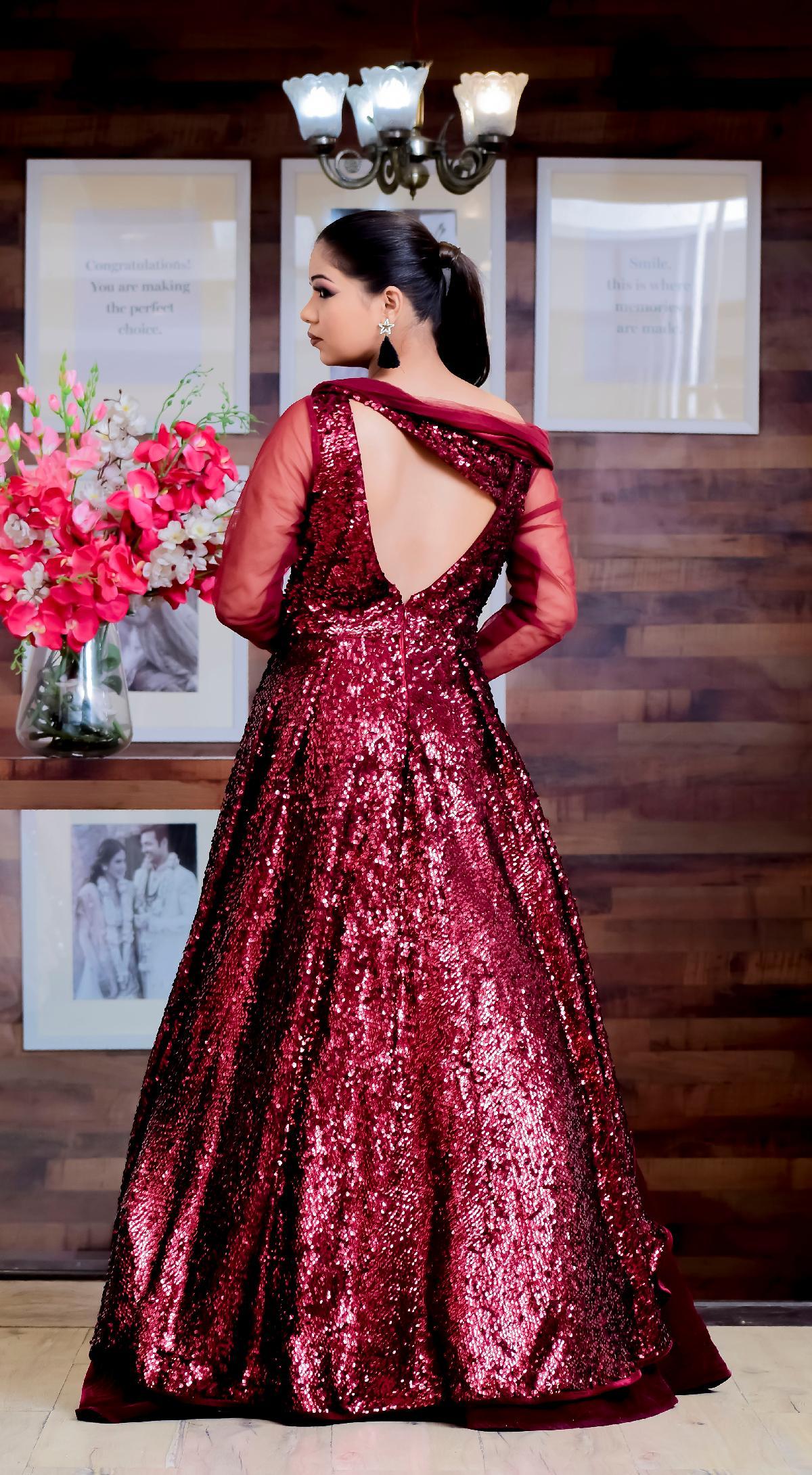 Maroon gown outlet for engagement