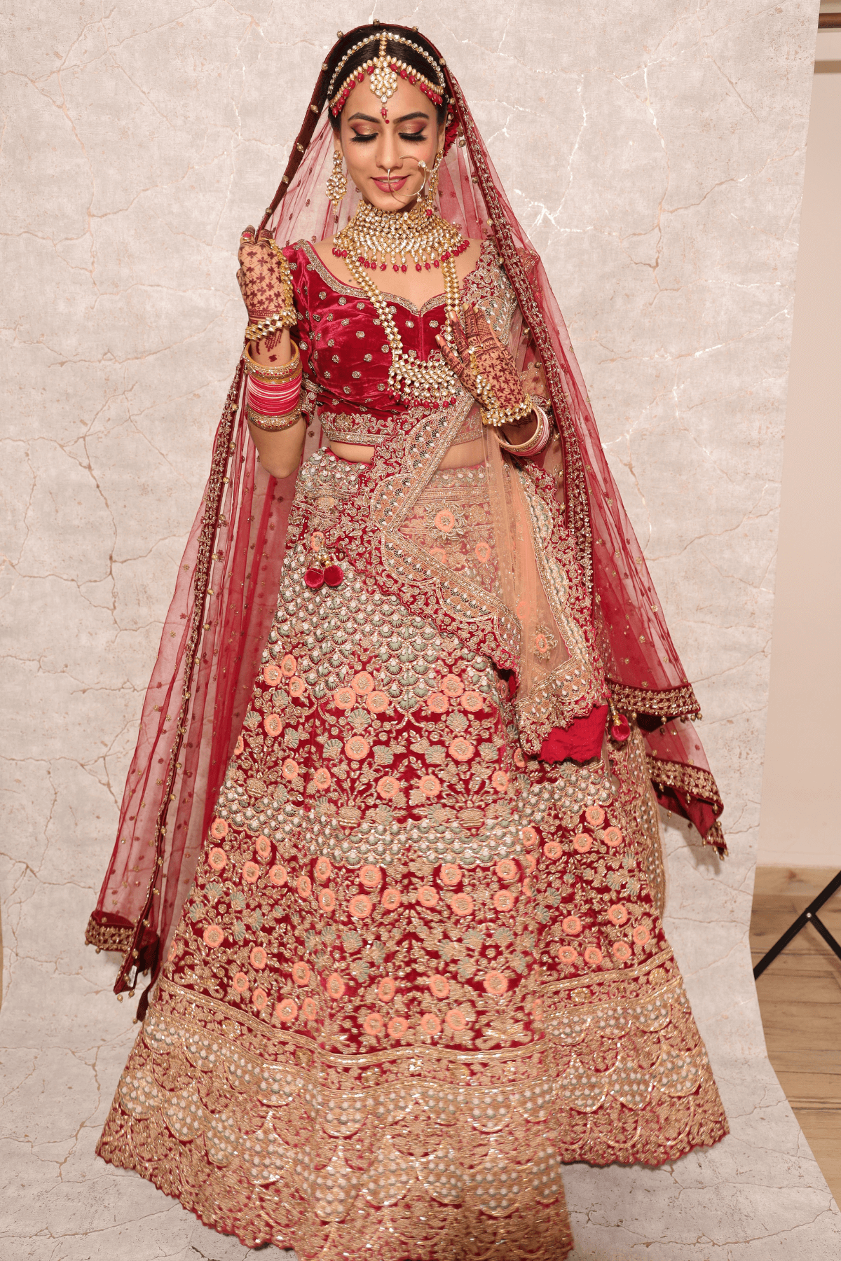 Luxowear Muslin Satin Bridal Lehenga Choli, Red, Soft Net at Rs 5399 in  Surat