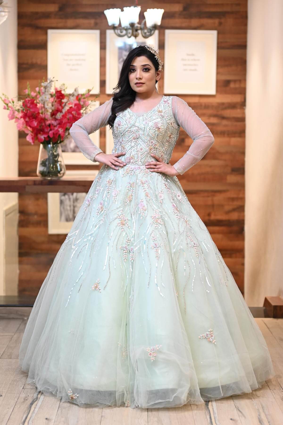 luxury wedding dress Madeleine White L / White Kelly Green Collared Cap US Size:XXL HighStock Feel free to message