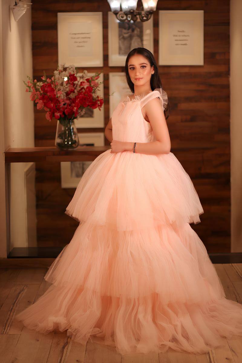 Light on sale peach gown