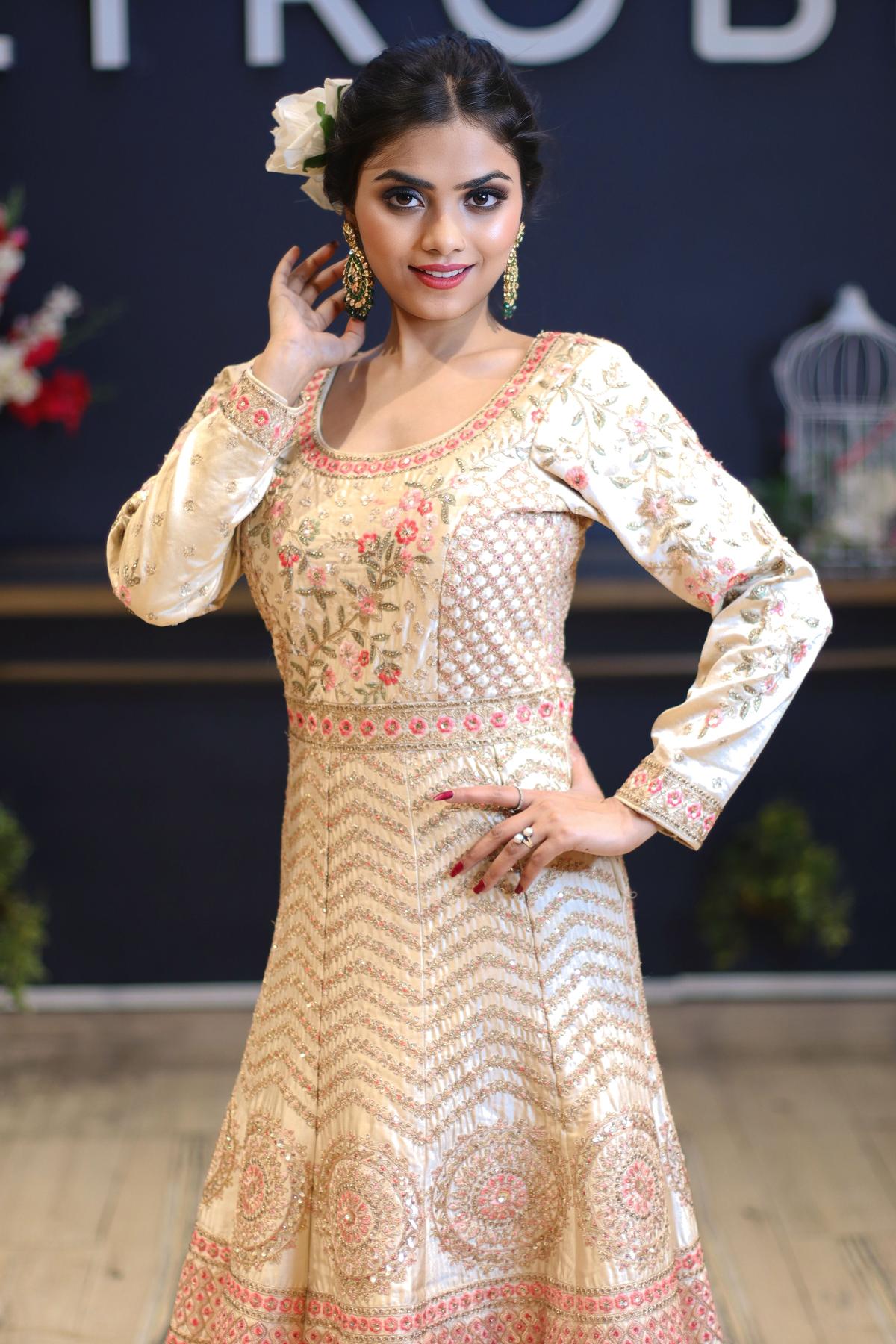 Buy Net Embellished Ivory Green Wedding Festival Anarkali Dress – Empress  Clothing