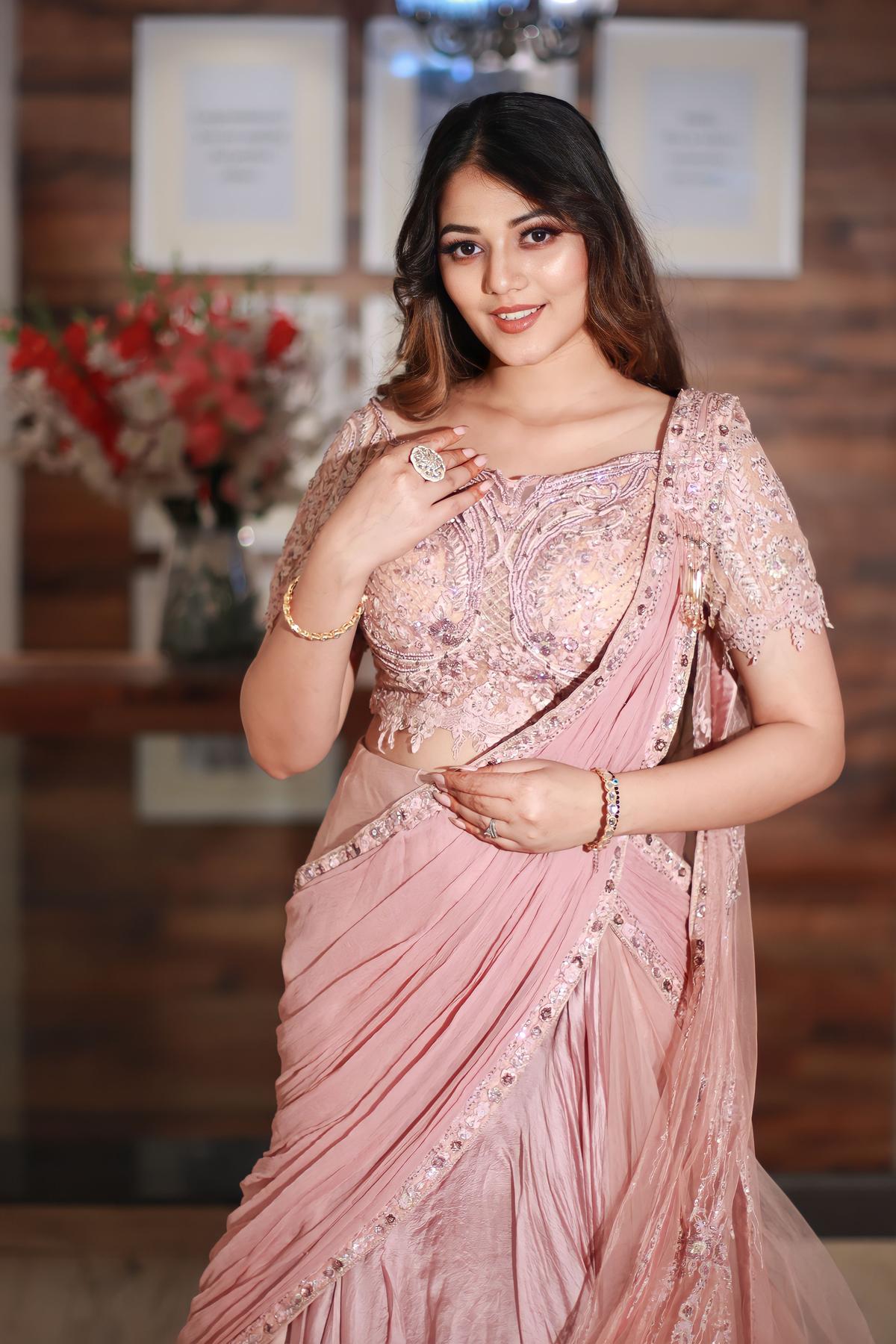 Flyrobe sarees store