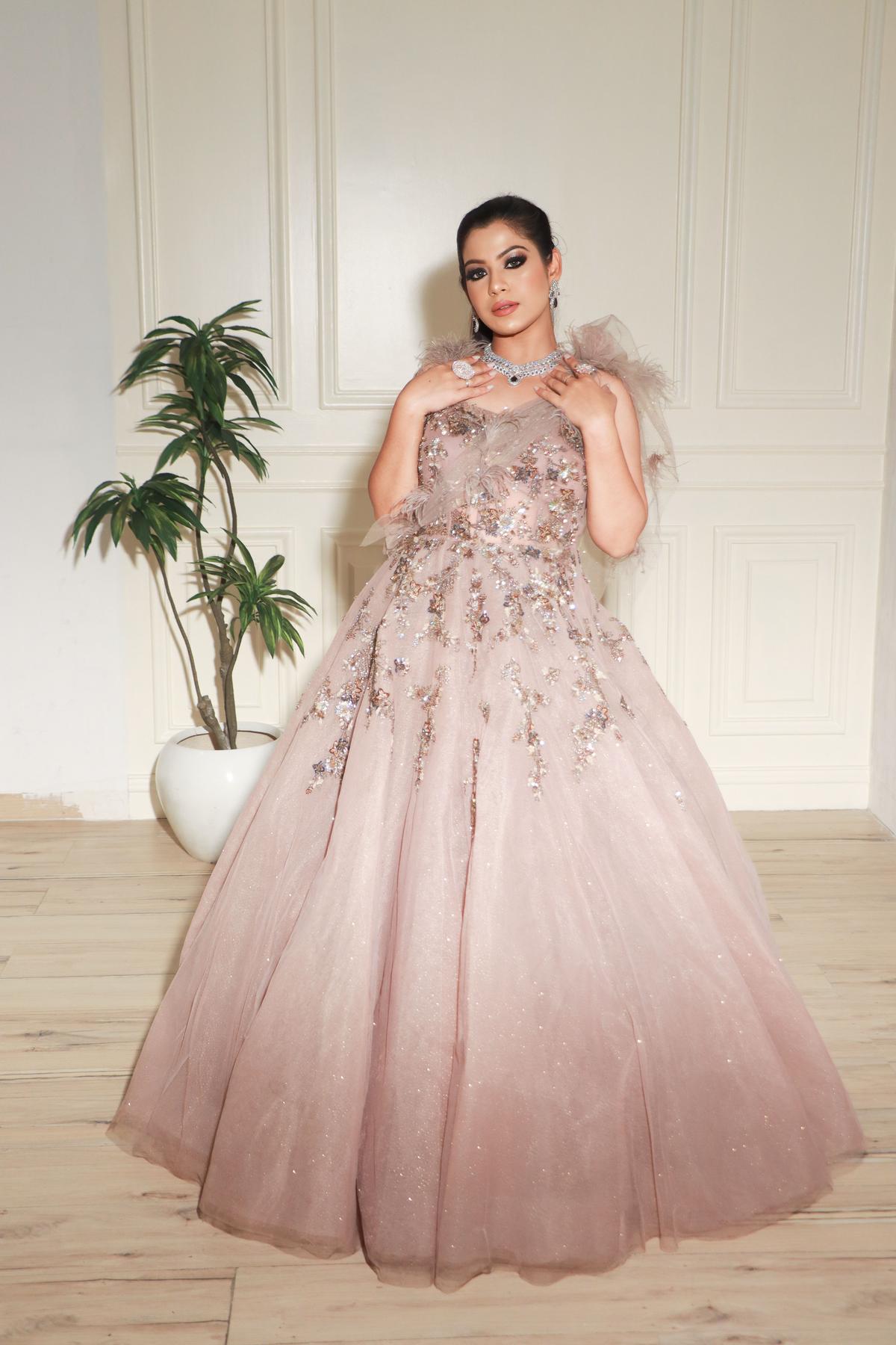 Buy Barbie Gowns For Women Online In India At Best Price Offers | Tata CLiQ-donghotantheky.vn