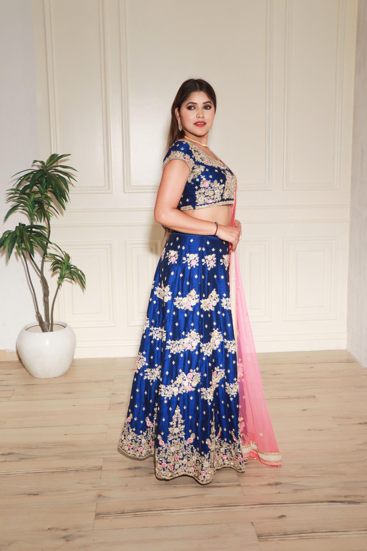 Wedding Wear Printed Ladies Navy Blue Banarasi Jacquard Silk Lehenga Choli  Set at Rs 600 in Amreli
