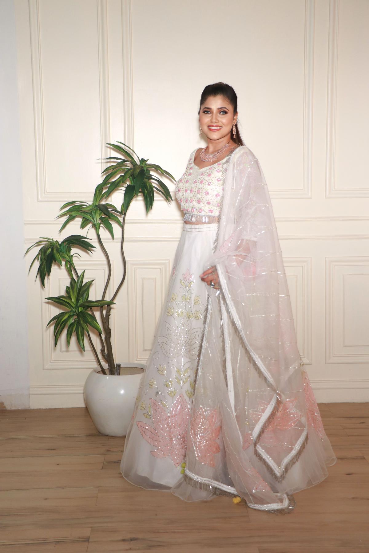 BridalShopping: Where To Buy Gota Patti Lehenga From?